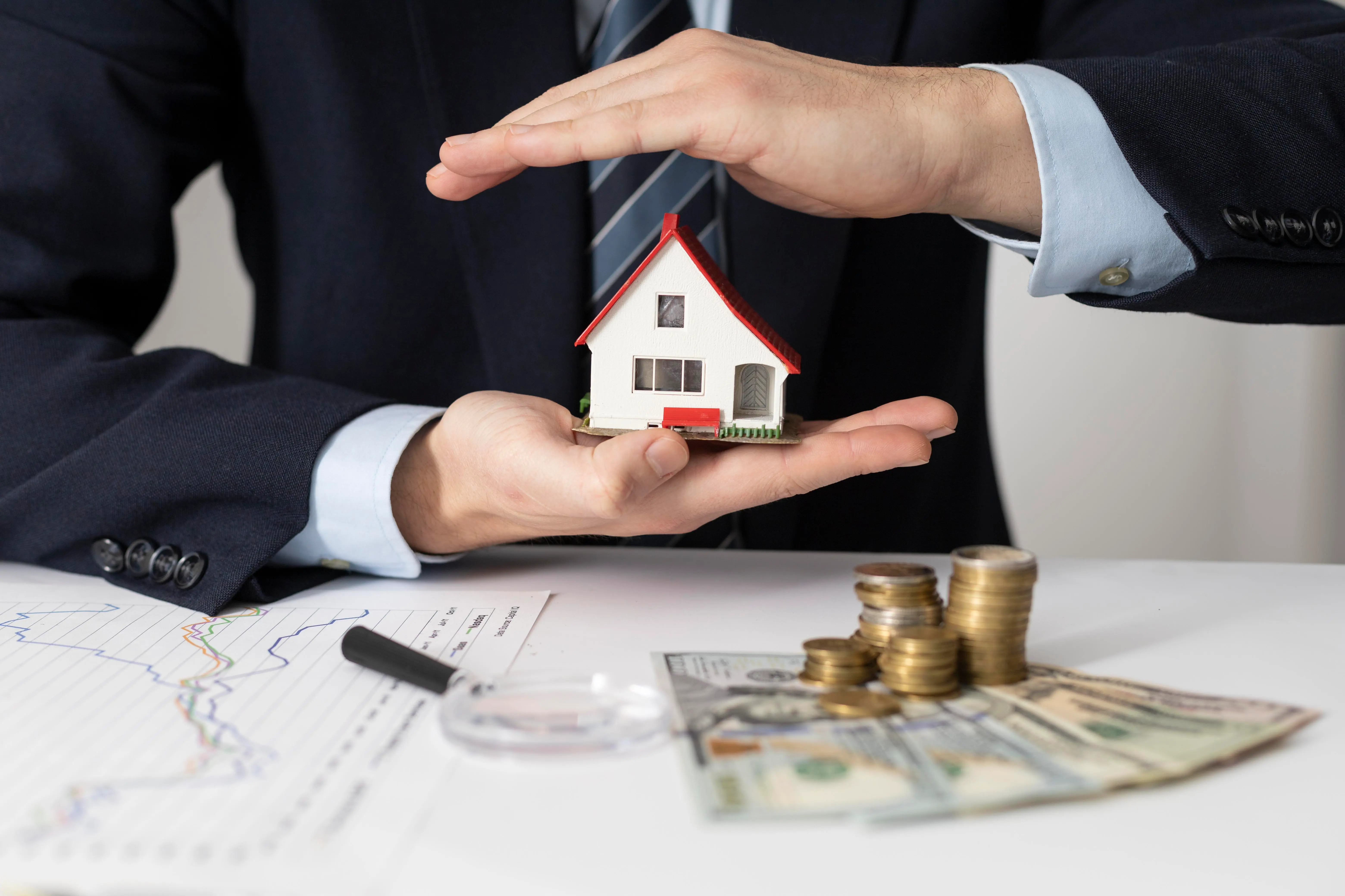 Here are some important tips and recommendations that only the best real estate agent in Dubai can give you. Explore them to make a wise decision.