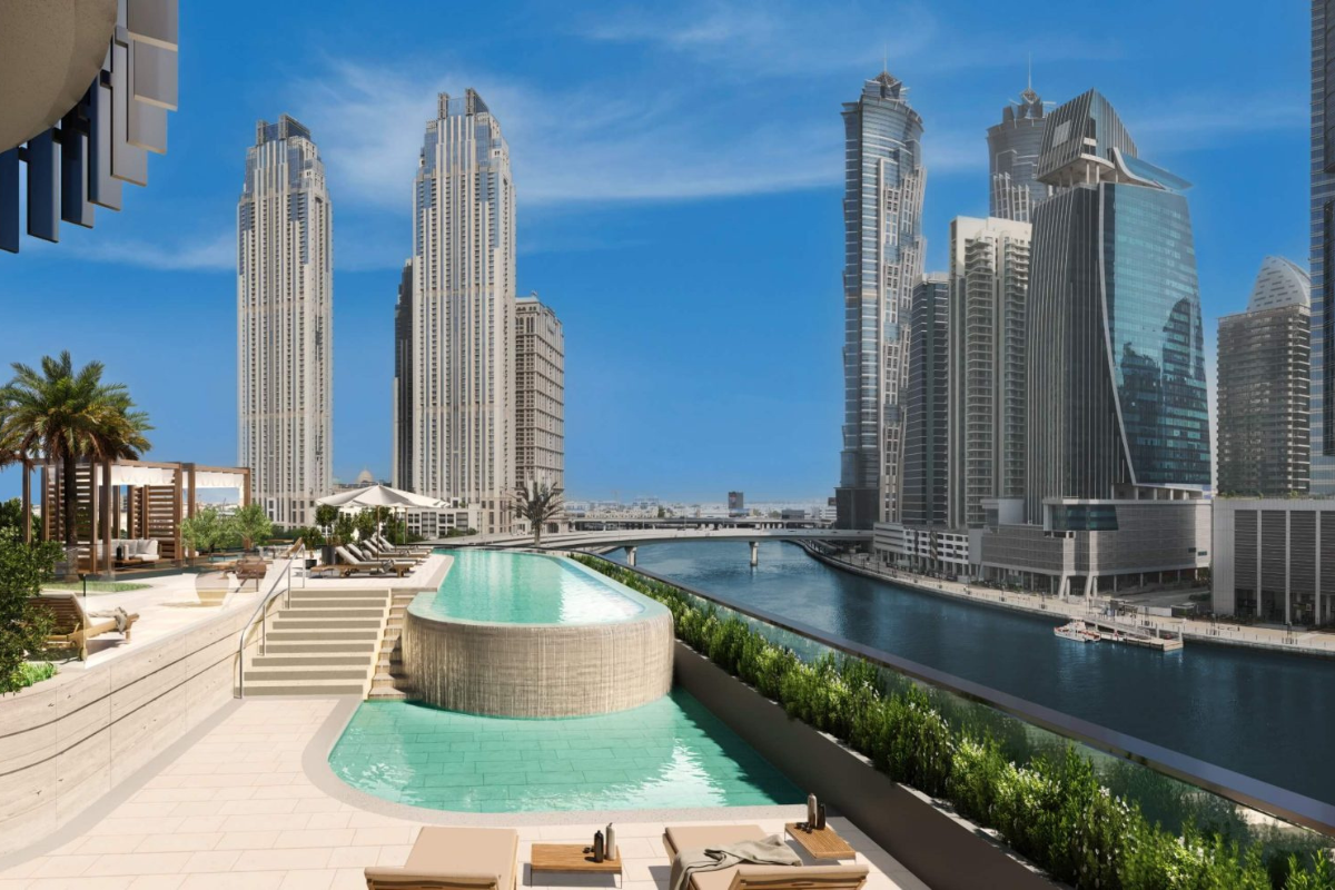 One River Point by Ellington offers studios to 4 BR Apartments, penthouses and duplexes with private pool. Pay just 20% Down payment and book your dream house.
