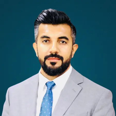 Dubai Based Most leading and trustable property Buying and selling agent Kabir Khan Worked in Firstpoint Real Estate 